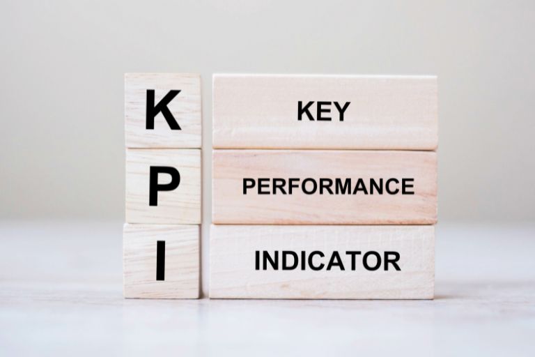 企業のDX推進に重要な「KPI」とは？計画や指標の設定方法を解説